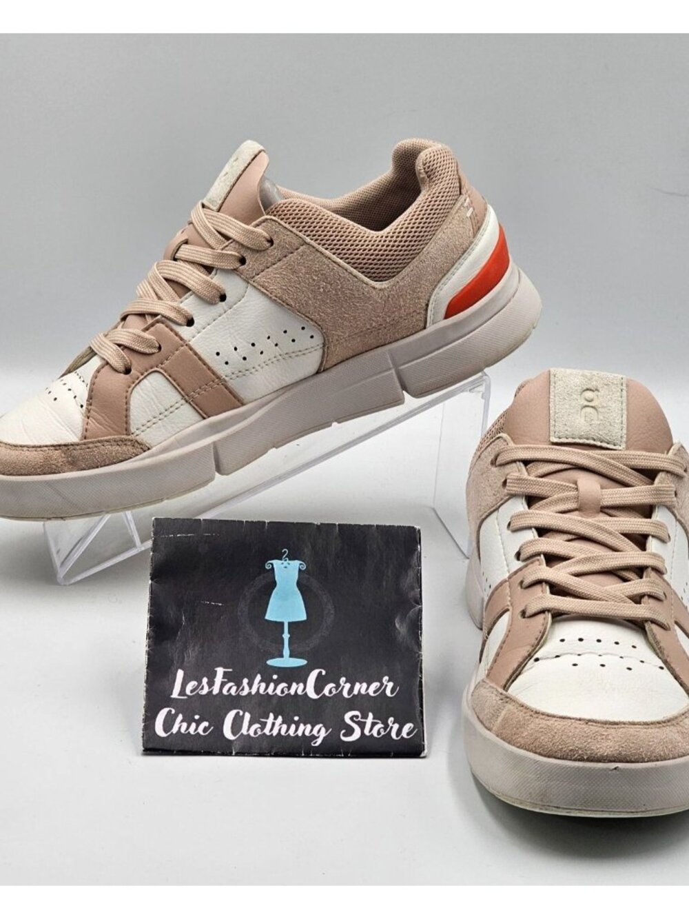 On Cloud Wo's Mauve White Suede Leather On The Roger Clubhouse Sneakers Sz 7.5